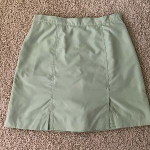 Izod Light Green Mini A-lineSkirt Skort with Pleats Golf pickleball SZ 8